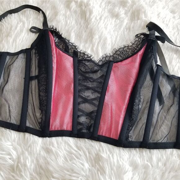 MEDIUM Victoria's Secret Red Bra Set - Picture 12 of 16